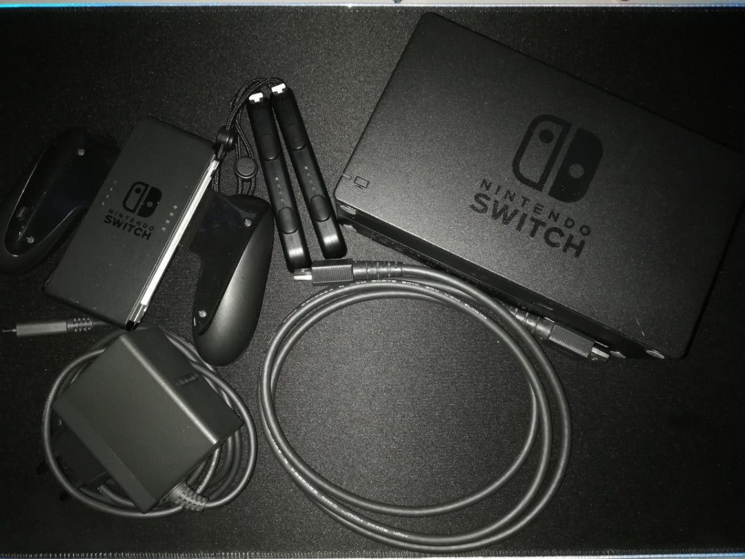 Nintendo Switch V2 improved Battery console with 3 games, Video Gaming