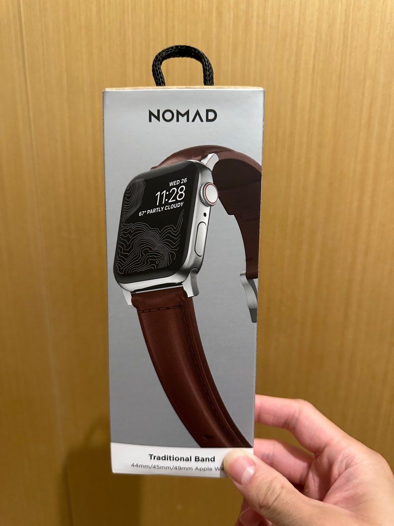 Apple watch Nomad Traditional Band for 45/49mm, 手提電話, 智能穿戴