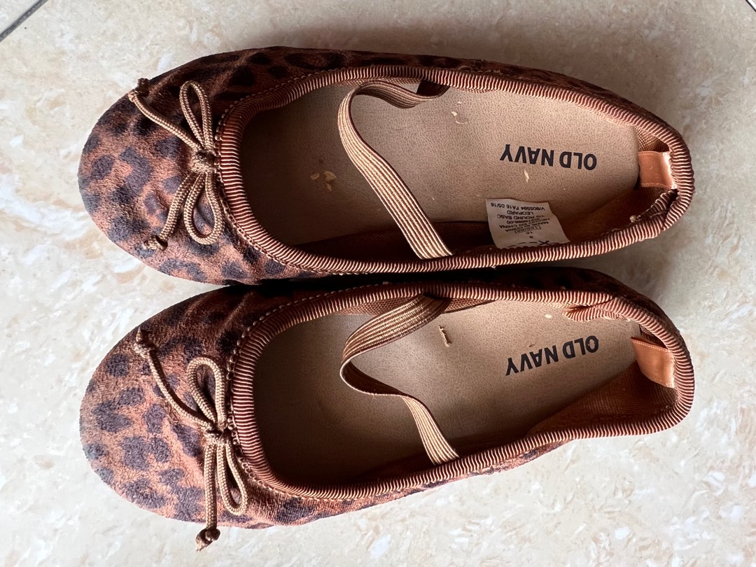 Old navy flats