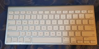 Original Apple Wireless Keyboard for Sale