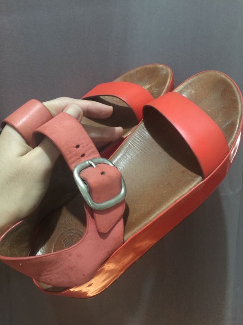 Original Fitflop Sandals (Category: Flats & Sandals) located in Manila. Submitted by mielle22 (Listing ID 1255008433, Image 3). Description: original, size 7 mop: gcash/landbank/metrobank shipping fee c/o buyer can do meet up at manila cathedral intramuros or at sto. domingo church quezon ave or at robinsons malolos only and upon schedule.