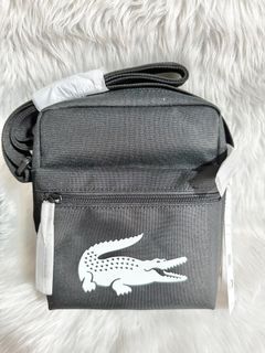 Original Lacoste Vertical Camera Bag in color Noir/Black