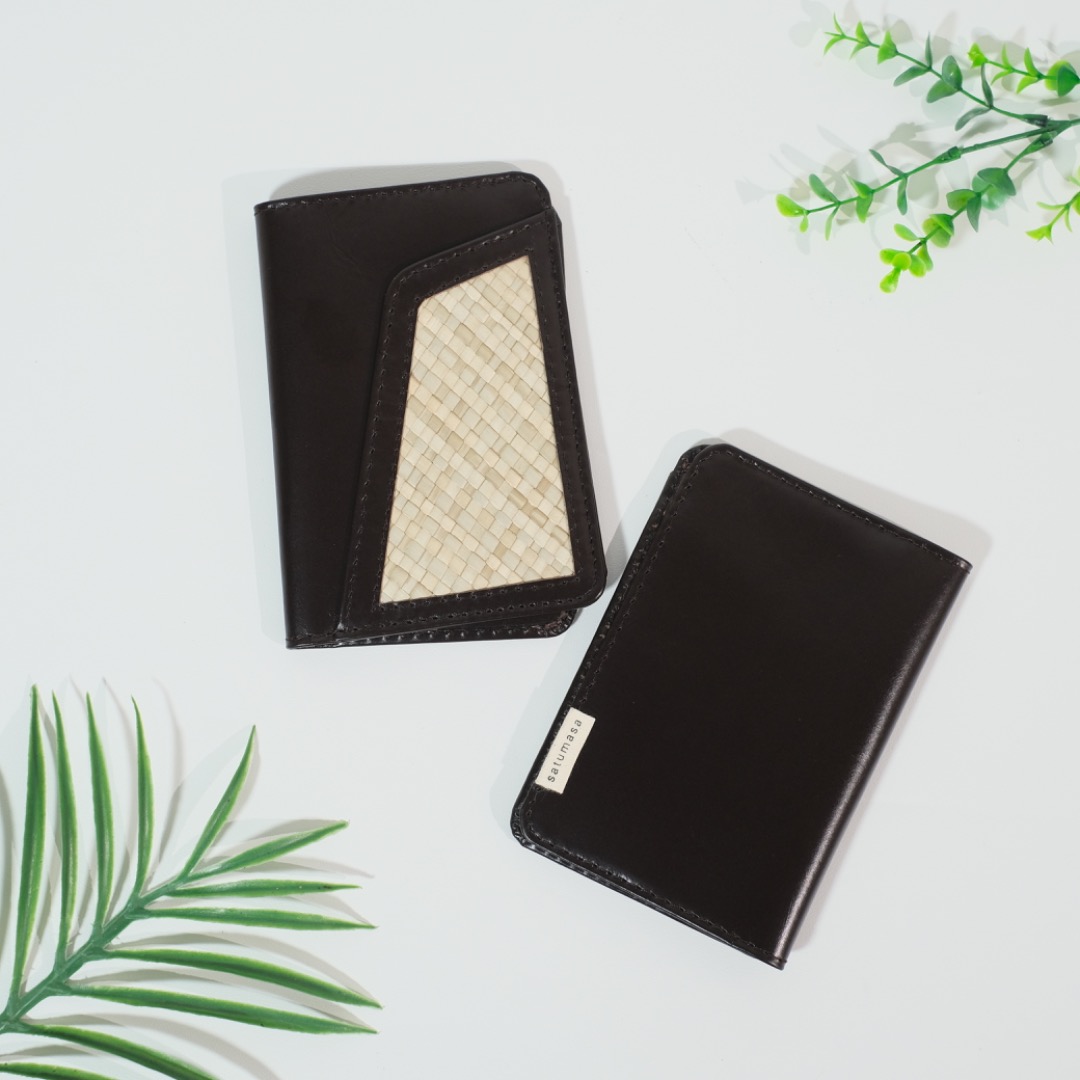 Passport Cover, Genuine Leather + SMALL Woven Pandan Leaves, Men's