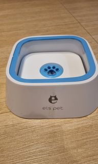 Pet Water Bowl No Spill