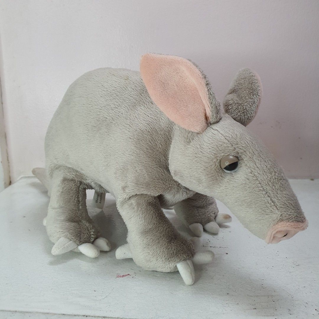 Webkinz aardvark store