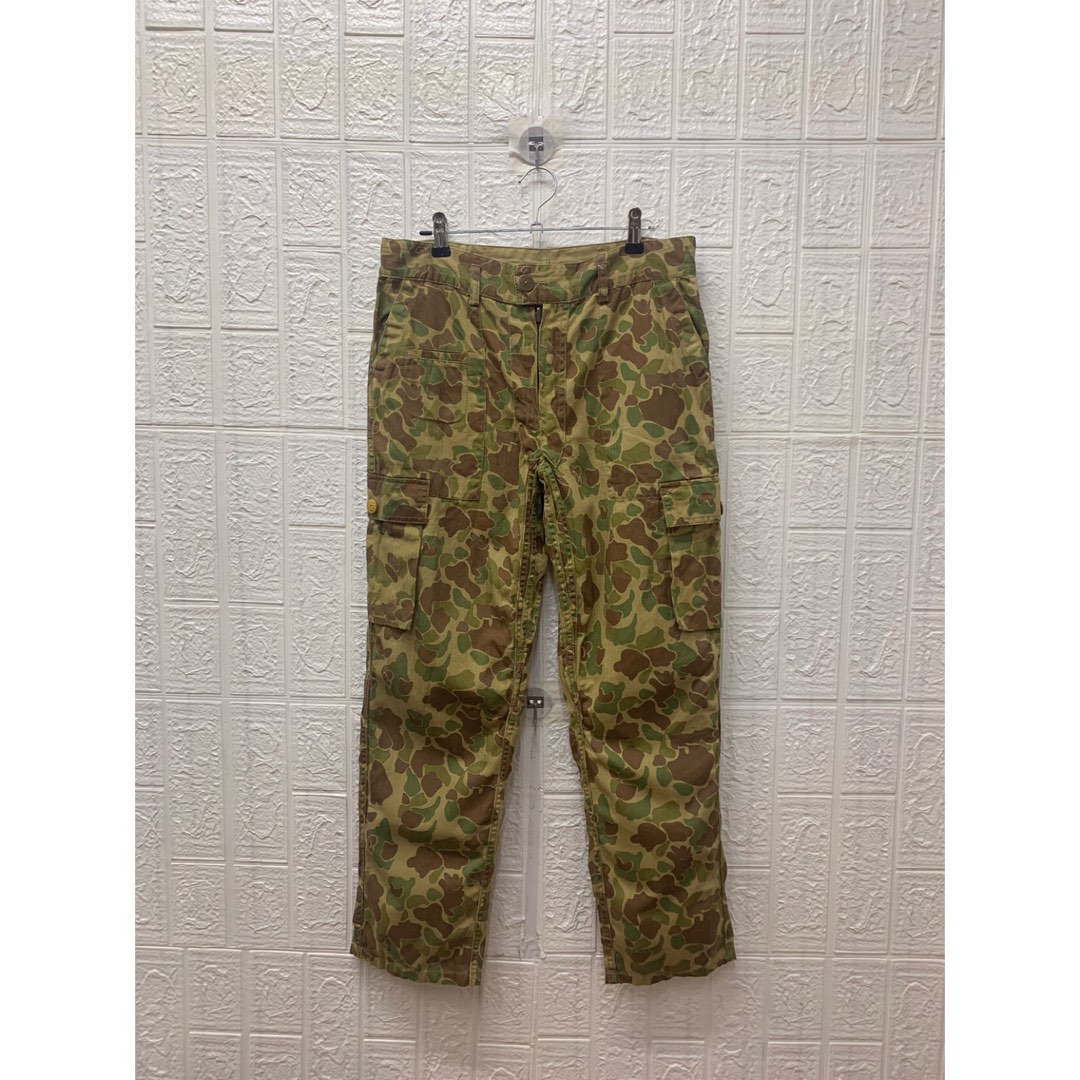 Camo chinos outlet