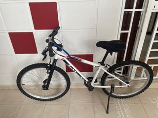 (Category: ) located in . Submitted by cidam (Listing ID 1255032605, Image 1). Description: .