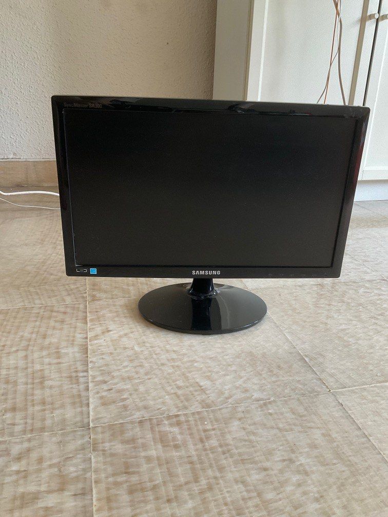 Samsung Monitor 20 inch, Computers & Tech, Parts & Accessories, Monitor ...