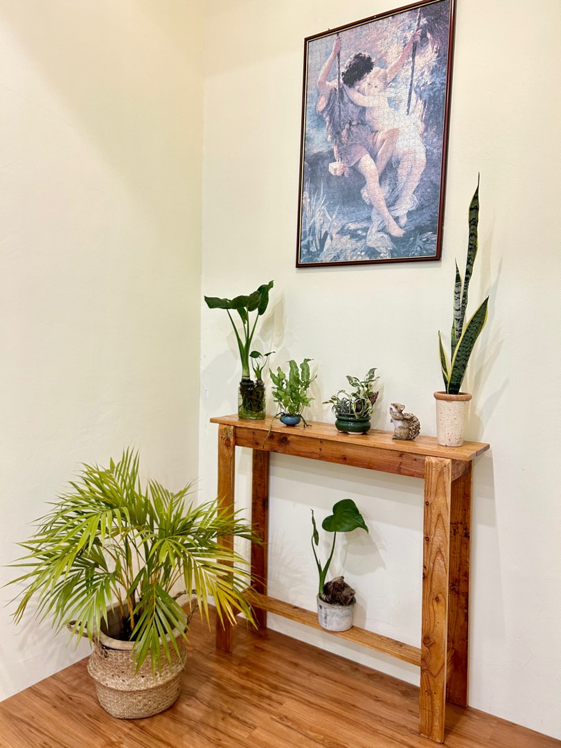 Tall decorative sales table