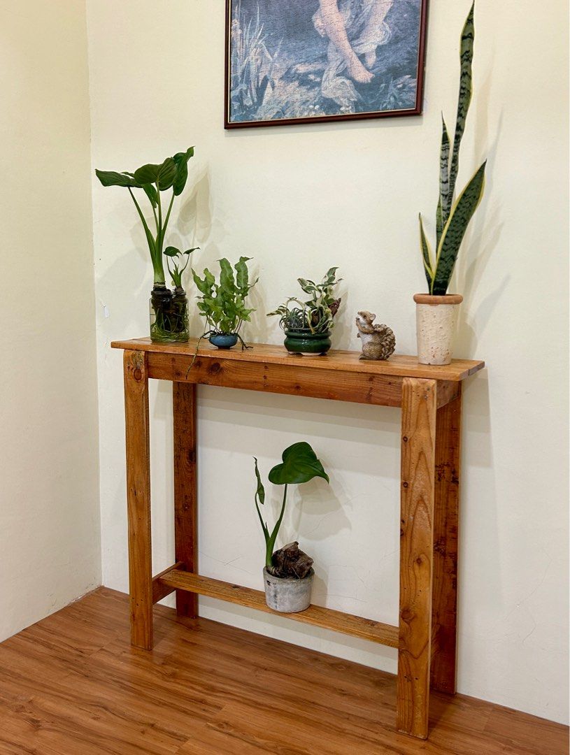 Tall shop decorative table