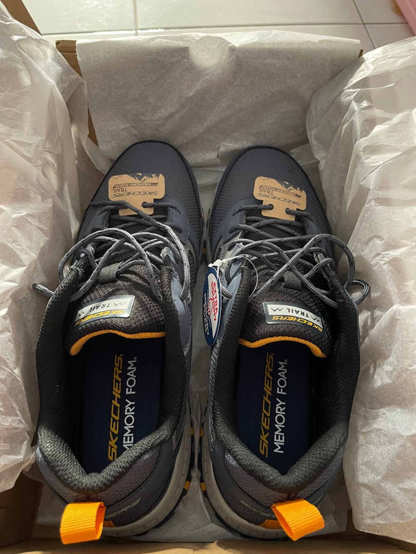 Skechers clearance size 11