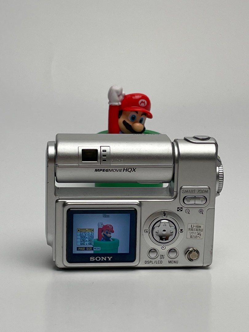 Sony DSC-F77 Cybershot Flip Screen Y2K Digicam CCD Digital Camera