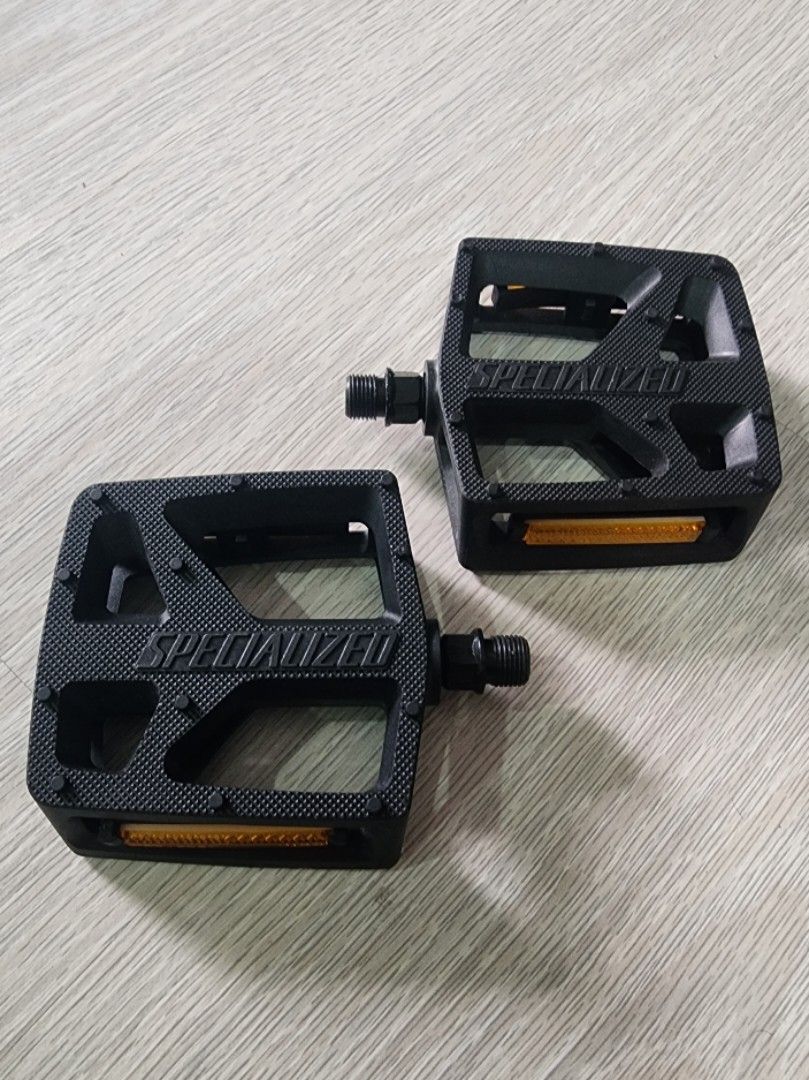 specialized pedal assist bike