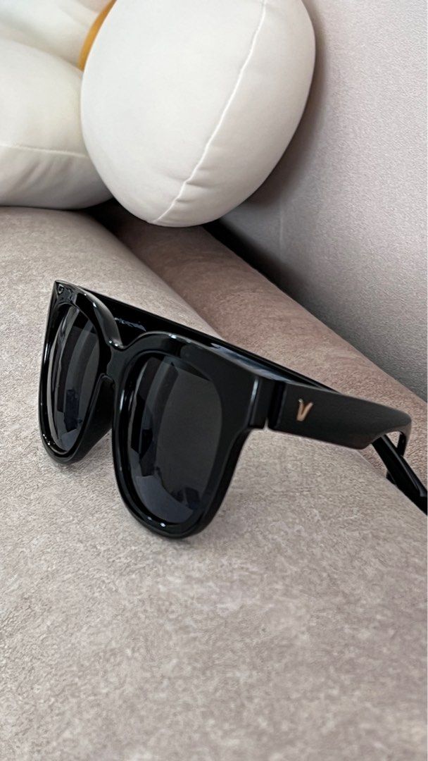 Spectacles (Category: Sunglasses & Eyewear) located in Shah Alam. Submitted by 22vintage (Listing ID 1255102451, Image 3). Description: 100%NEW.