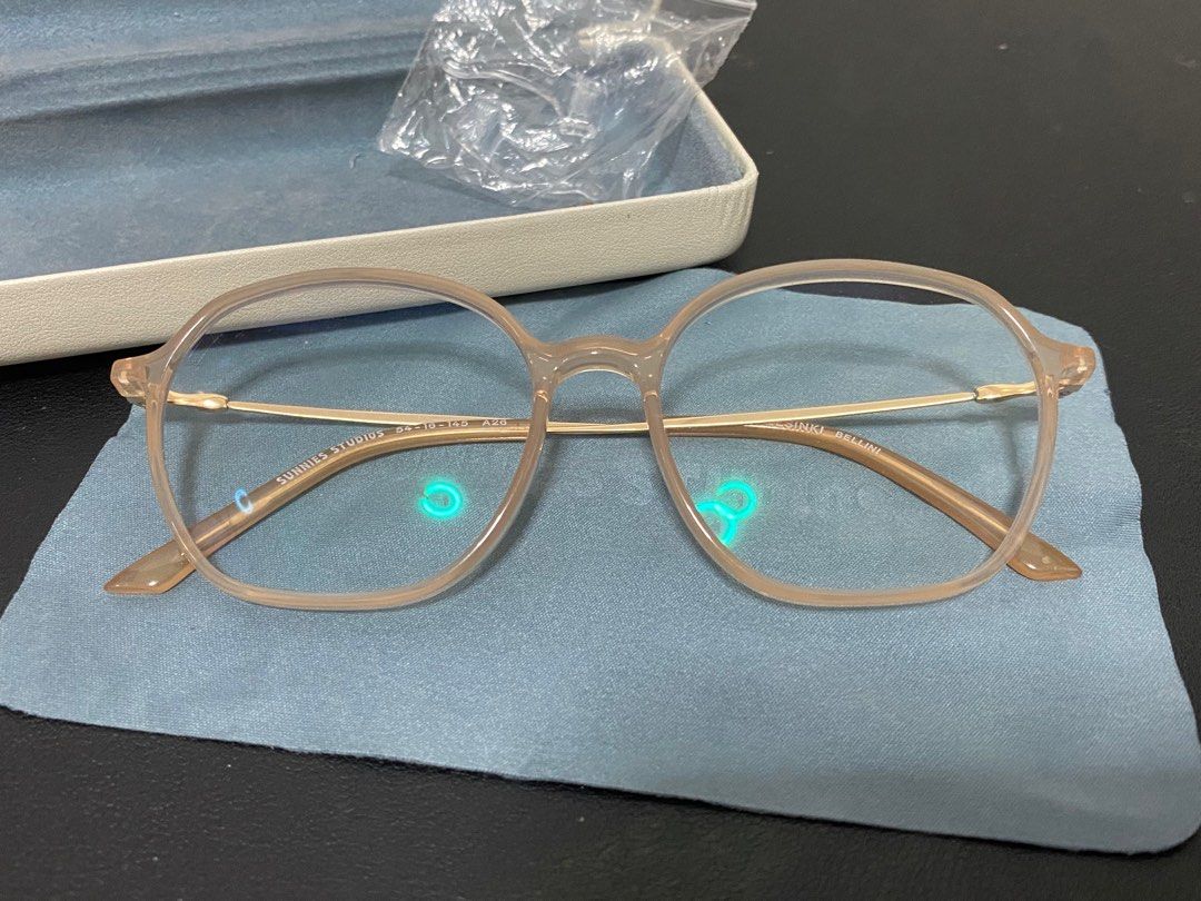 Curated visual reference: Sunnies Studios Helsinki Eyeglasses Women S Fashion Watches Photo Inspiration