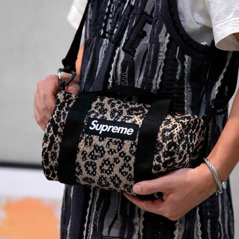 Supreme Mesh Mini Duffle Bag (Leopard), 名牌, 手袋及銀包- Carousell