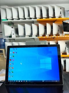 Surface Pro 4 core M3 4GB RAM/128GB SSD No Keyboard