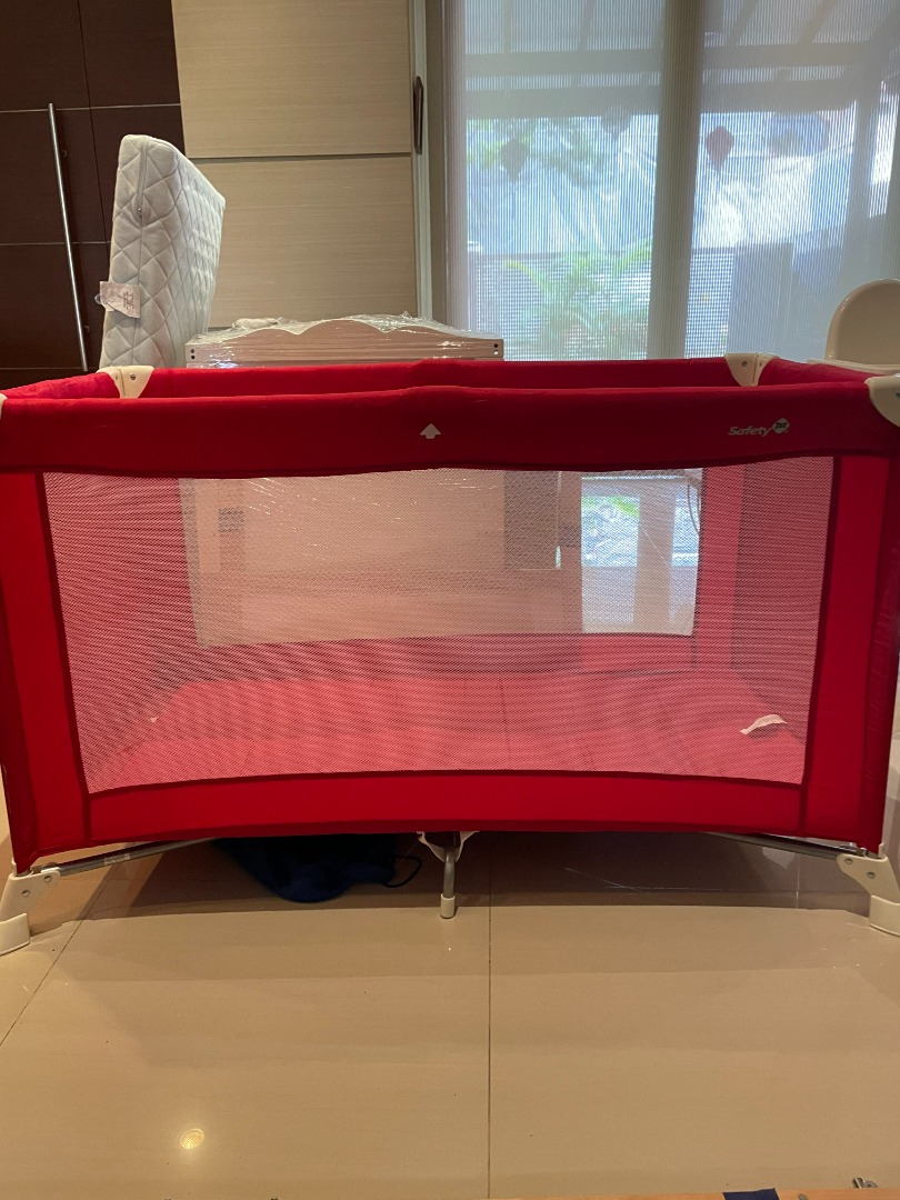 Travel cot, Babies & Kids, Baby Nursery & Kids Furniture, Cots & Cribs