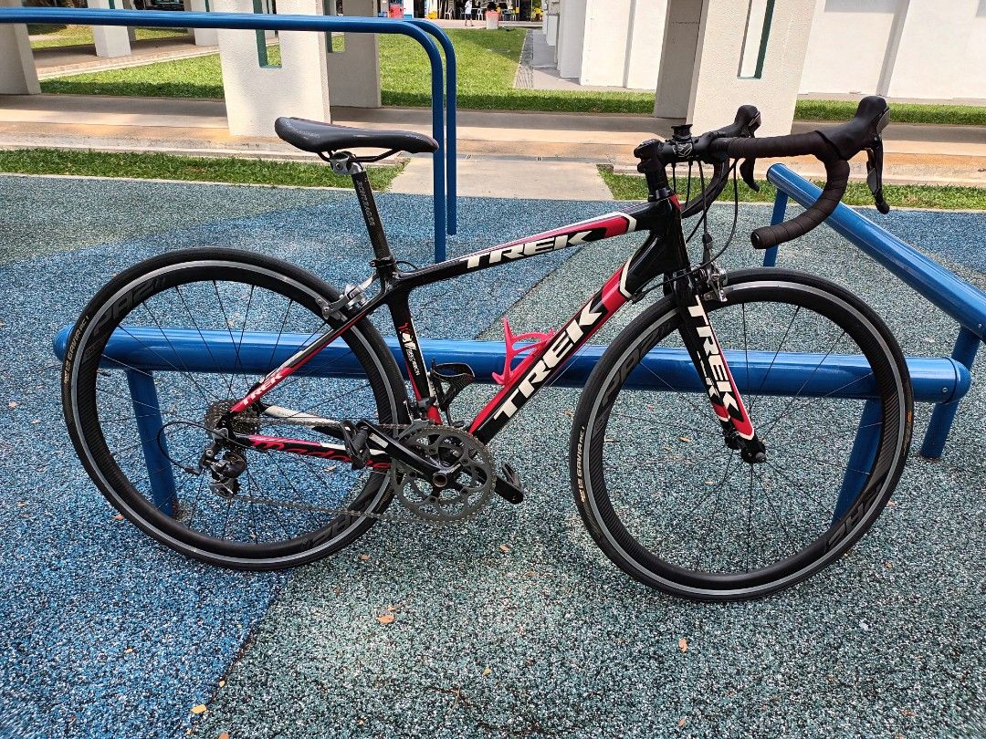 TREK MADONE 3.1 FULL CARBON BIKE Sports Equipment Bicycles