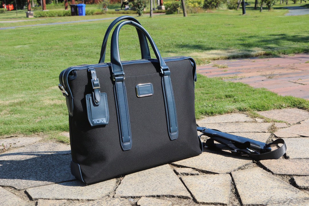 Tumi best sale brand bags