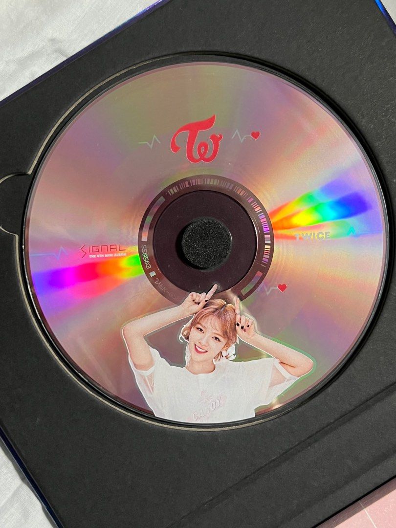 TWICE [SIGNAL] 4th Mini Album RANDOM CD+Photo Book+2p Card+Photo K-POP  SEALED