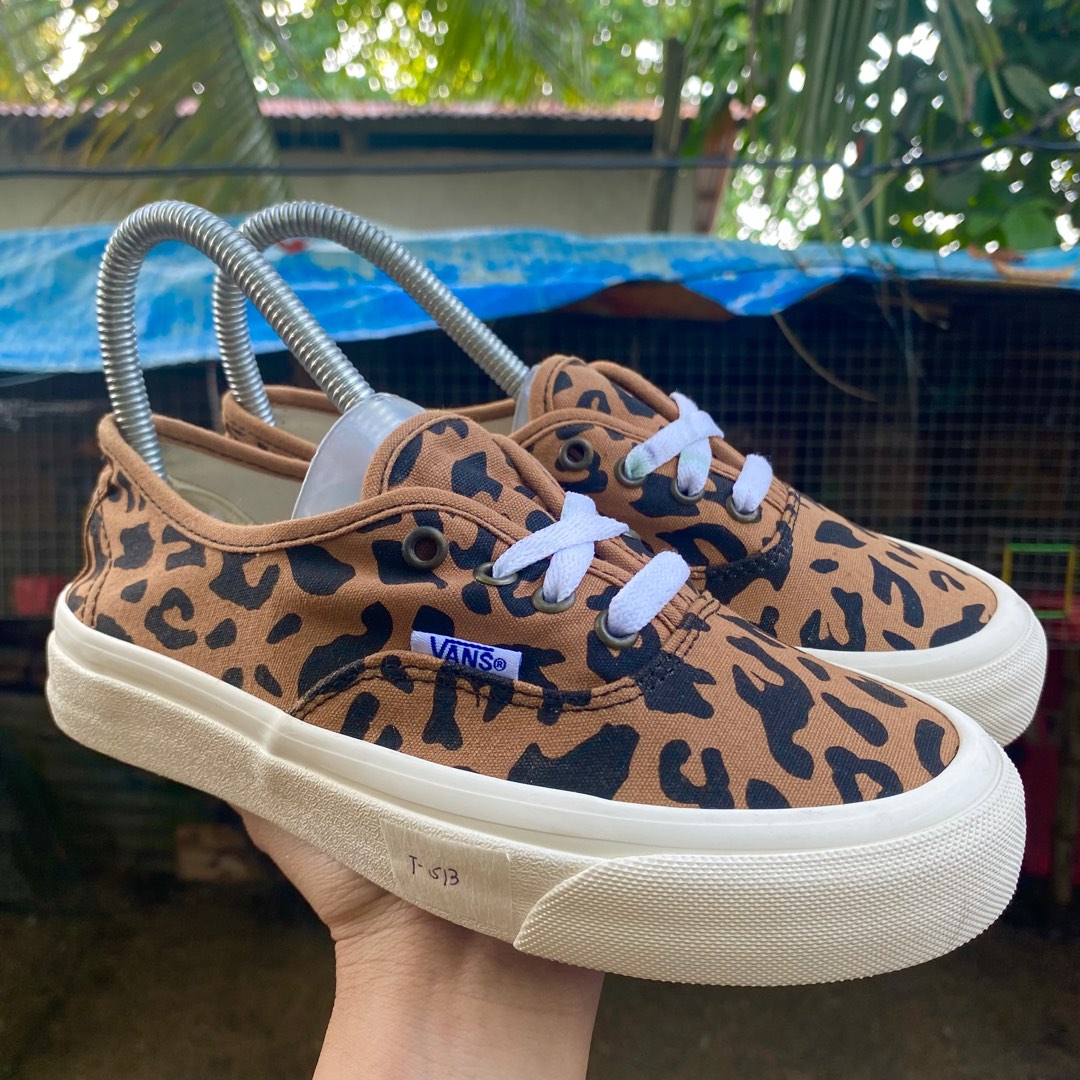 Leopard authentic vans top