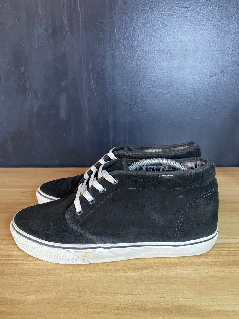 vans mid chukka