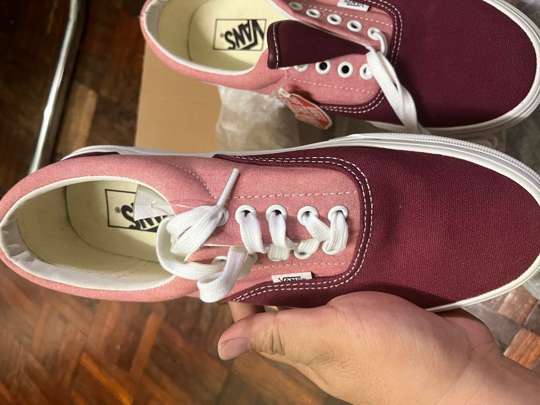 Vans era chambray store