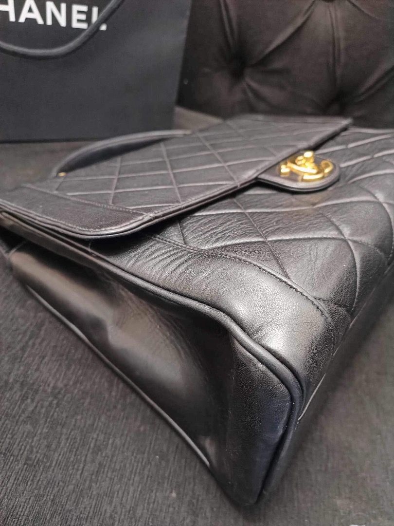 Vintage Matelasse CC Handbag (Category: Luxury Bags & Wallets) located in Quezon City. Submitted by hellopatchi (Listing ID 1255040700, Image 3). Description: Vintage bag rank A to AB no major issue Gold hardware Hologram intact Generic dust bag With cards and Entrupy TARLAC .