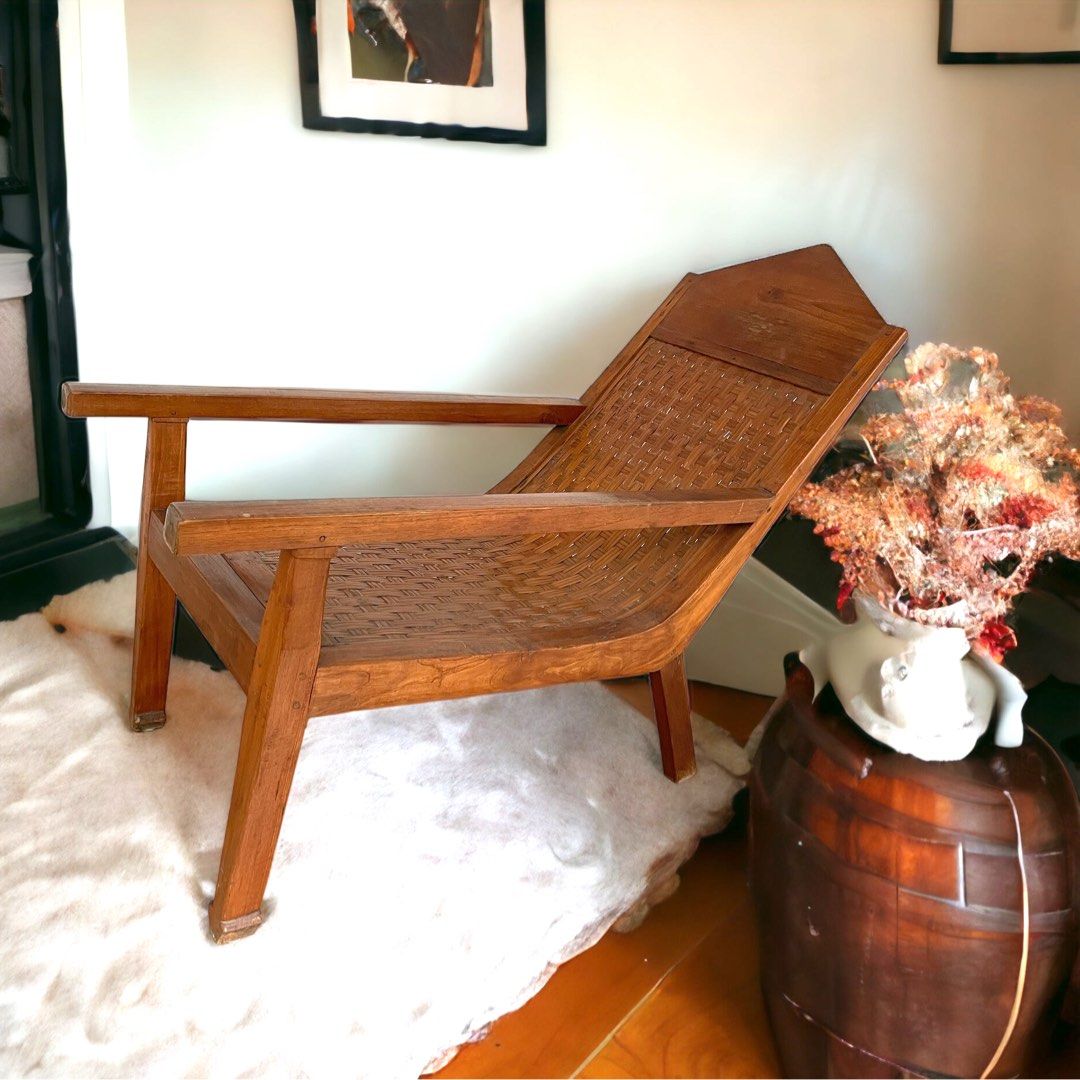 Vintage store plantation chair