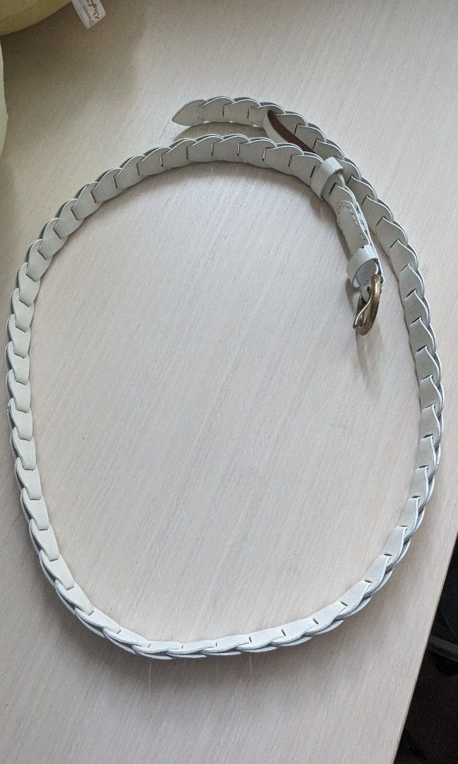 White belt hotsell with chain