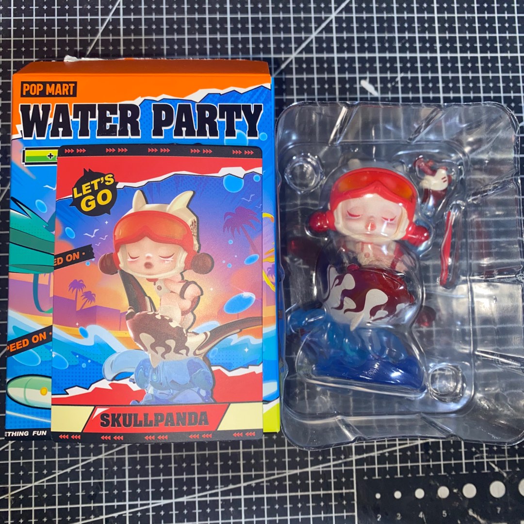 POPMART】POPCAR WATER PARTY 〜SKULLPANDA〜 - キャラクターグッズ