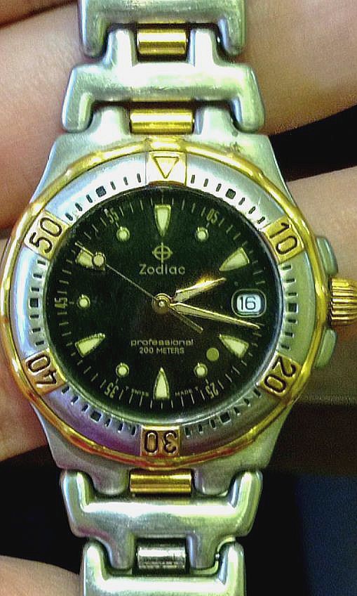 Zodiac Professional 200m Diver Men s Fashion Watches