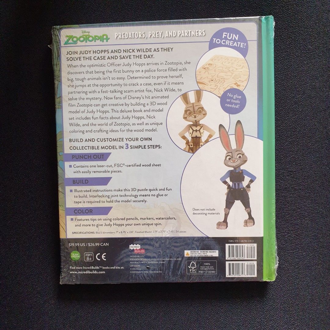 Zootopia Deluxe Book and Model Set, Hobbies & Toys, Stationery & Craft