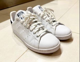 Stan smith on sale navy singapore