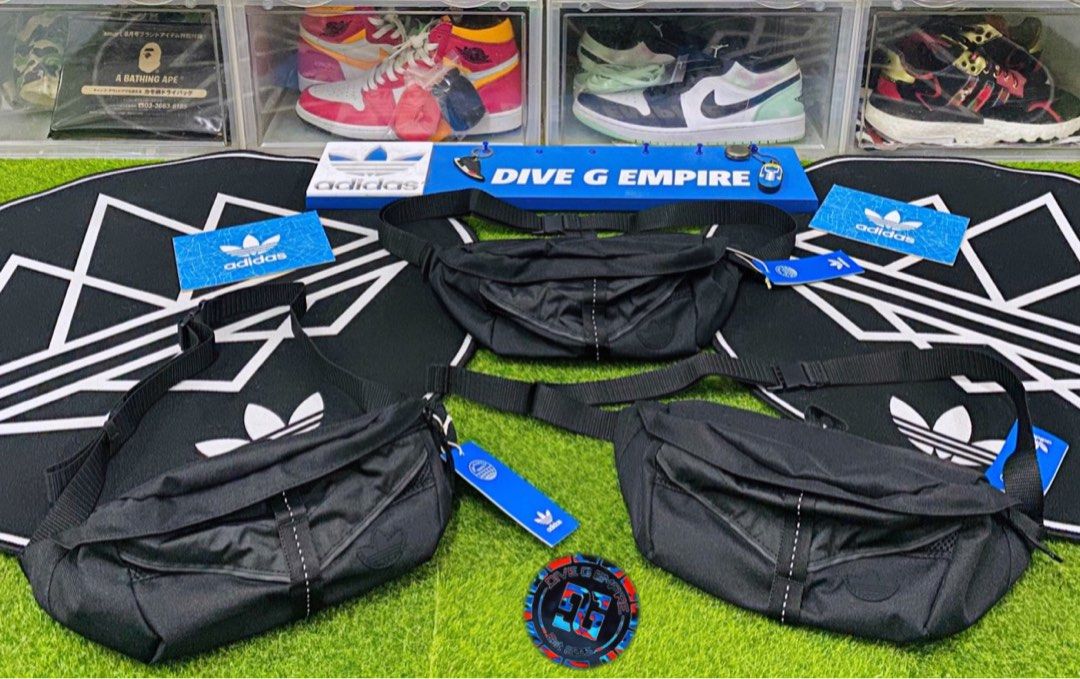 Adidas trefoil waist bag hot sale