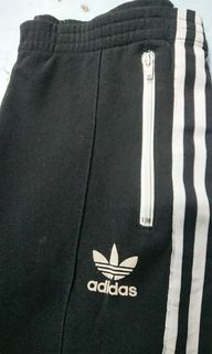 Adidas treksuit