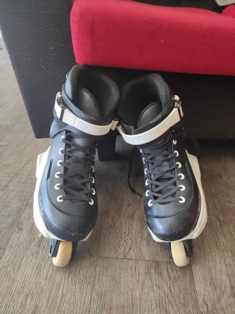 Aggressive inline skate rollerblade size 4344, Sports Equipment