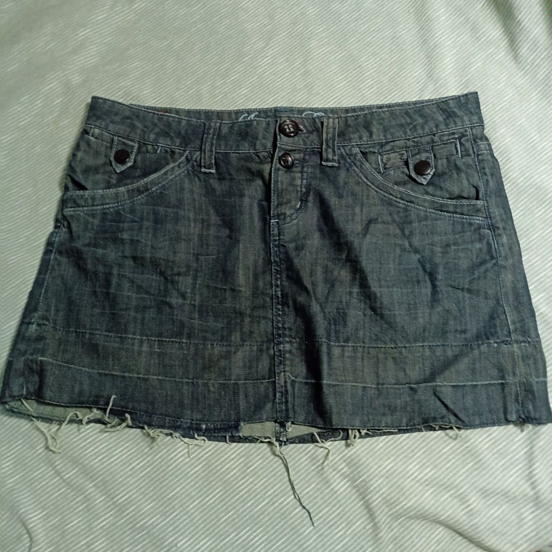 Distressed denim skirt american eagle sales