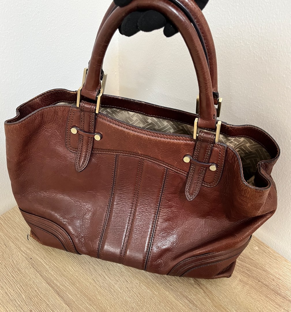 Pre loved bags good as new for decluttering, Luxury, Bags & Wallets on  Carousell