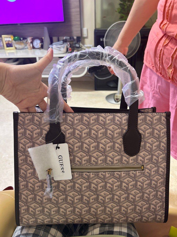 Guess bag sales authentic