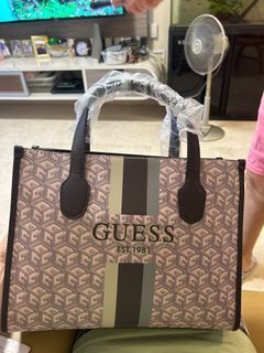 Authentic Guess bag brand new