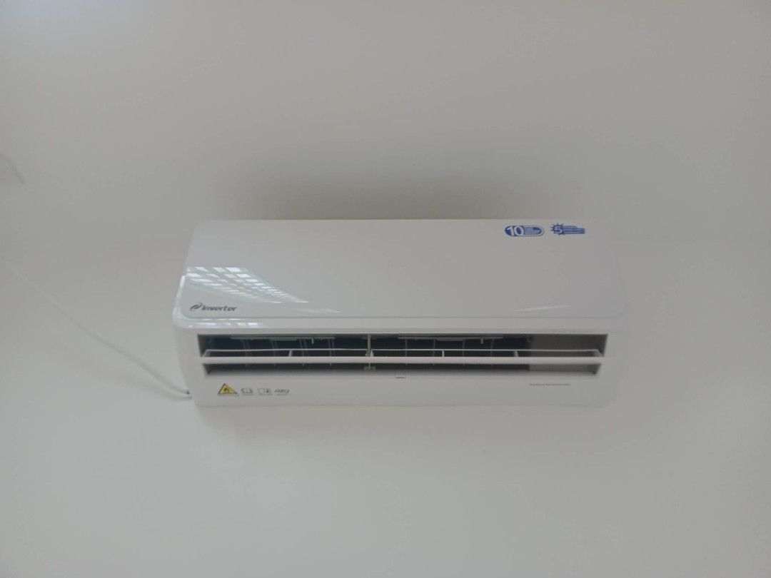 AUX FL SERIES INVERTER SPLIT TYPE AIRCON WITH FREE INSTALLATION, TV