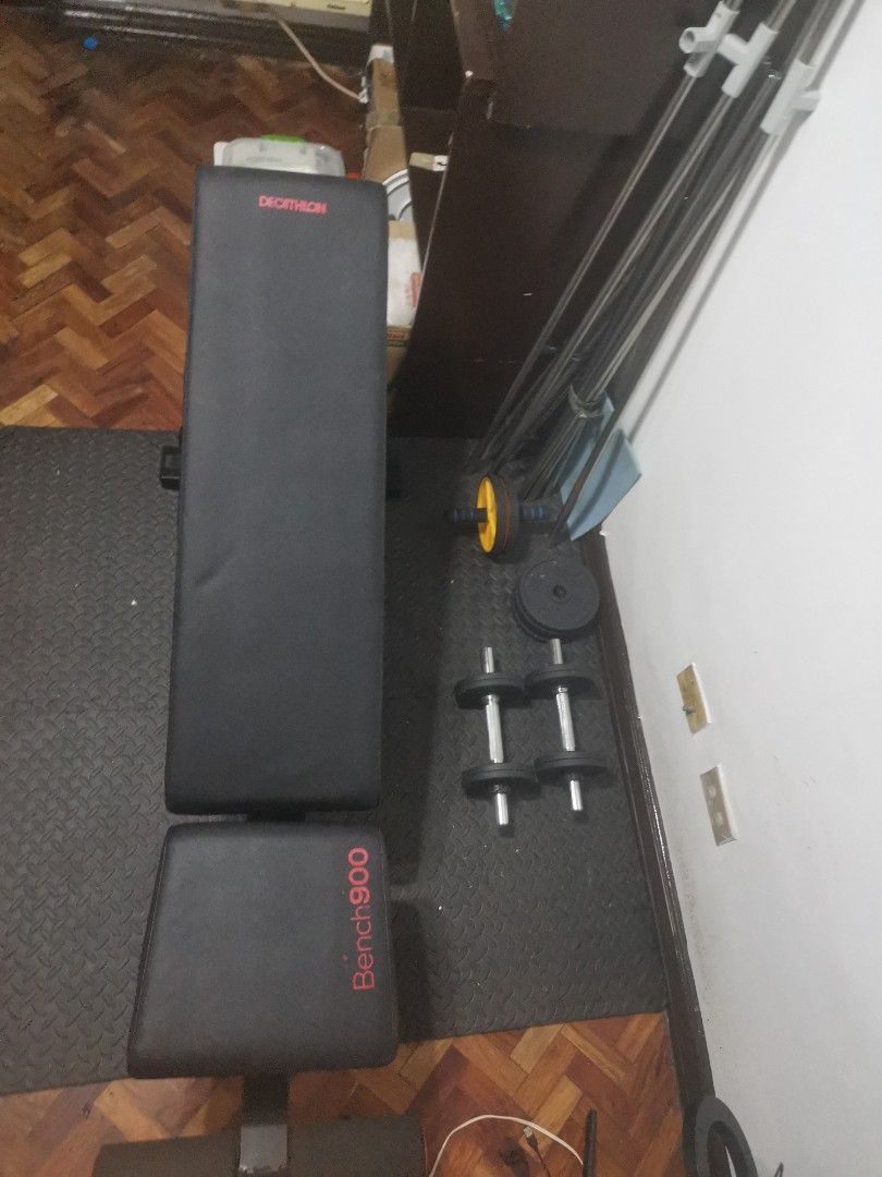 Baerly used bench press with weights for sale, Sports Equipment