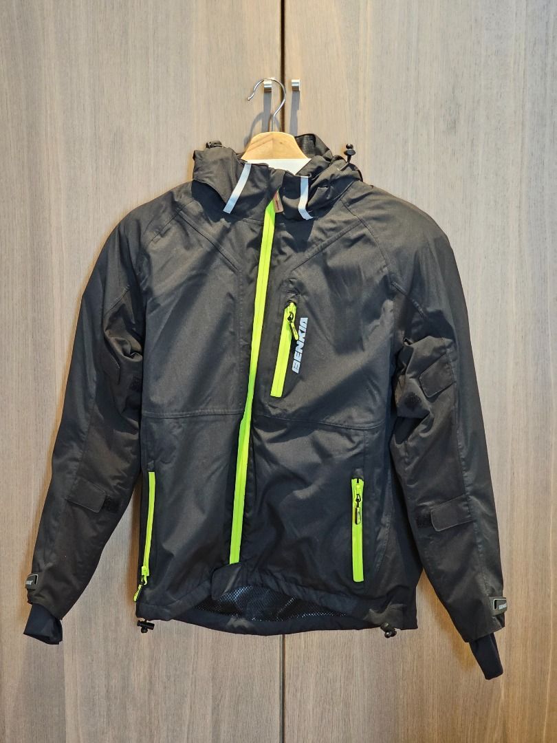 Waterproof outlet biker jacket