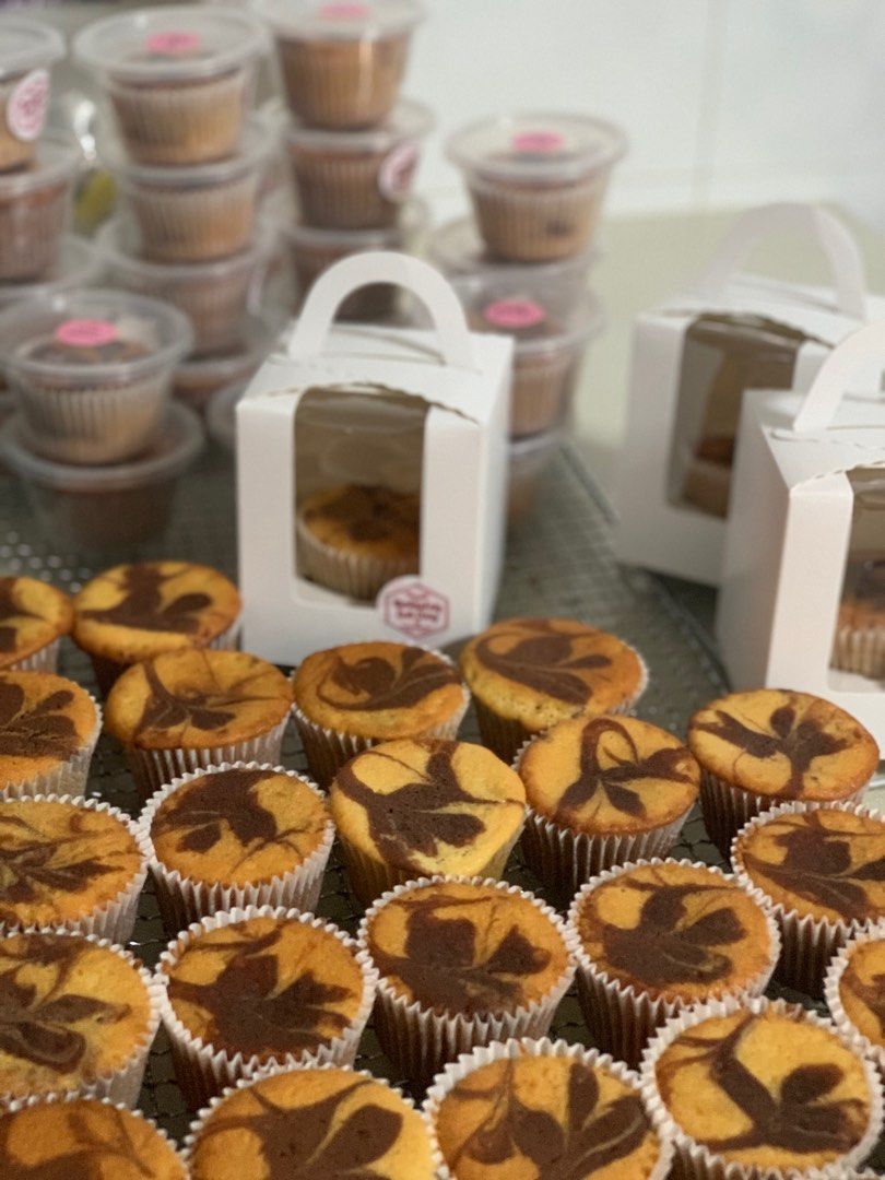 Berkat (Category: Homemade Bakes) located in Singapore. Submitted by marfadz (Listing ID 1255319218, Image 3). Description: Cupcakes Berkat Old skool marble cakes For any events, majlis tahlil, wedding, door gift and many others Freshly make Yummy & Moist.