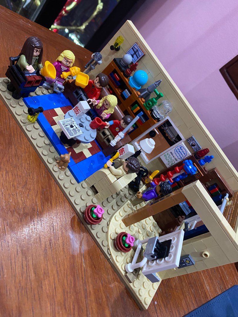 The big bang hotsell theory lego set