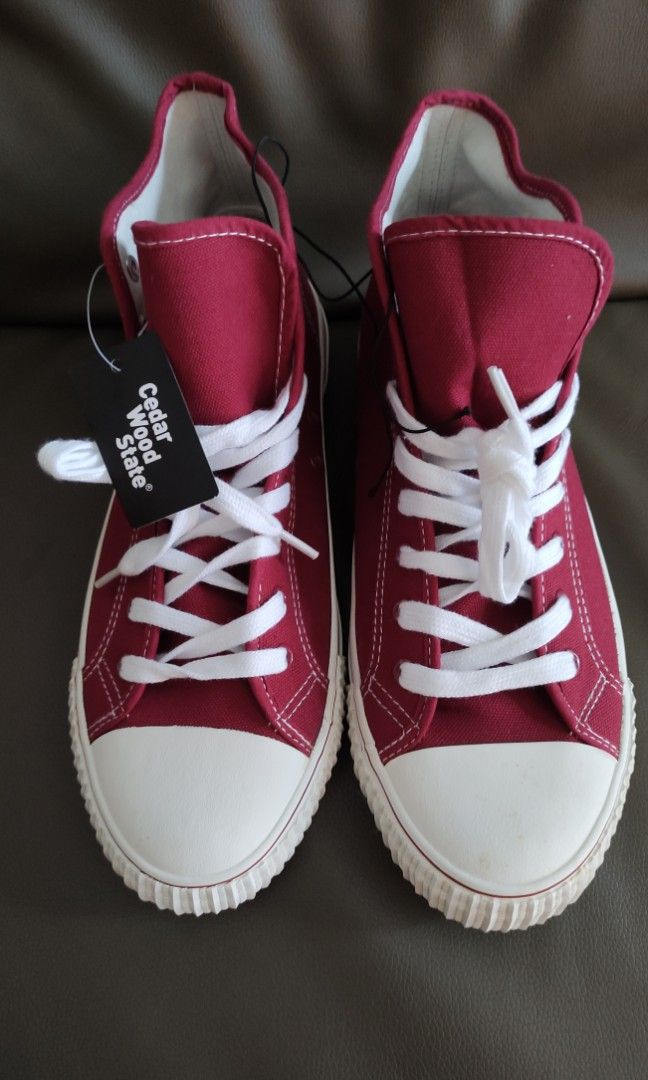 Red canvas sale shoes mens