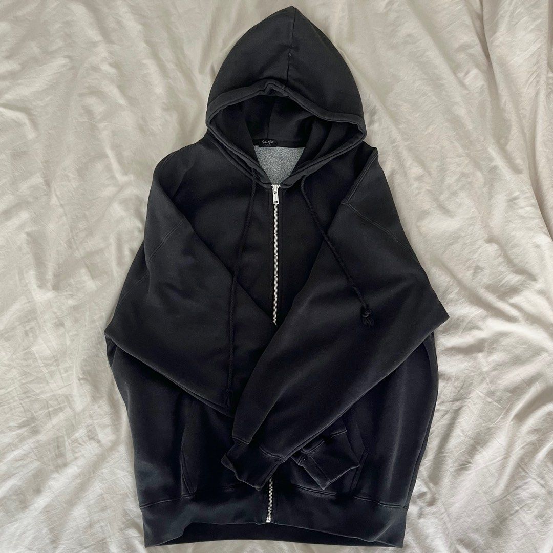 brandy melville oversized black christy hoodie, Women's Fashion, Coats,  Jackets and Outerwear on Carousell