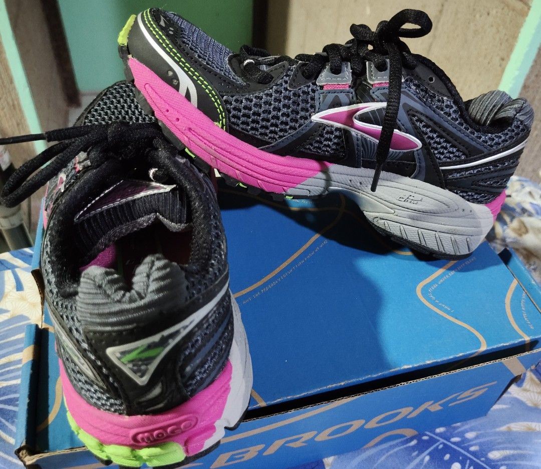 Brooks gts 12 women's sale clearance